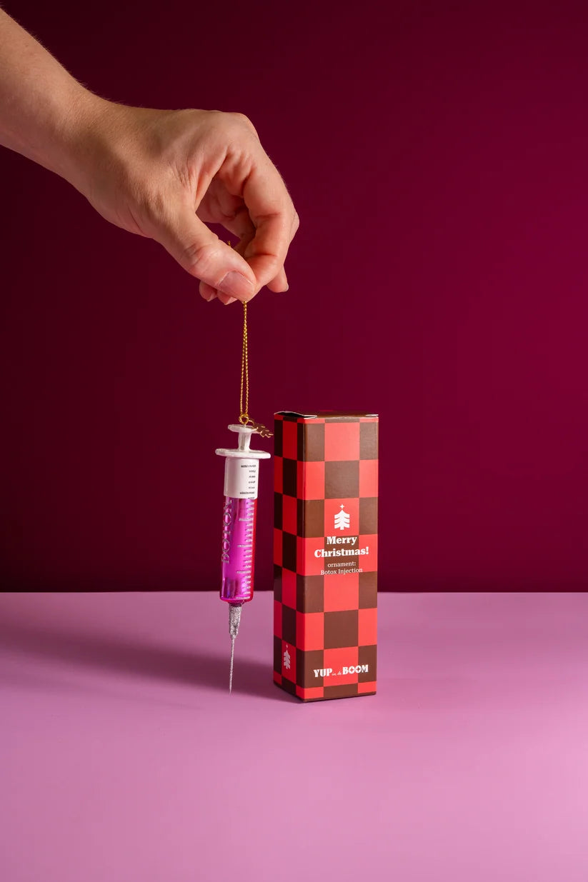 Christbaumschmuck Botox-Spritze aus Glas – Rosa & Weiß