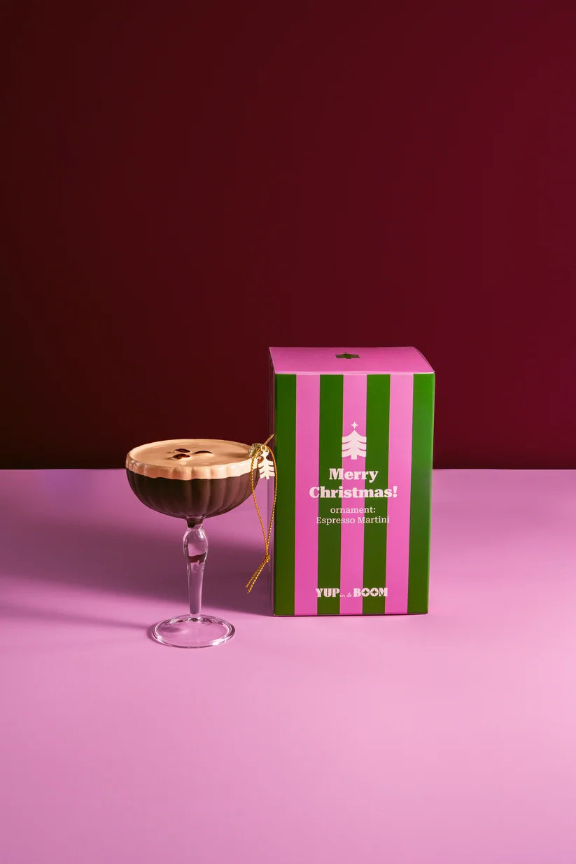 Christbaumschmuck Espresso Martini aus Glas – Braun & Weiß