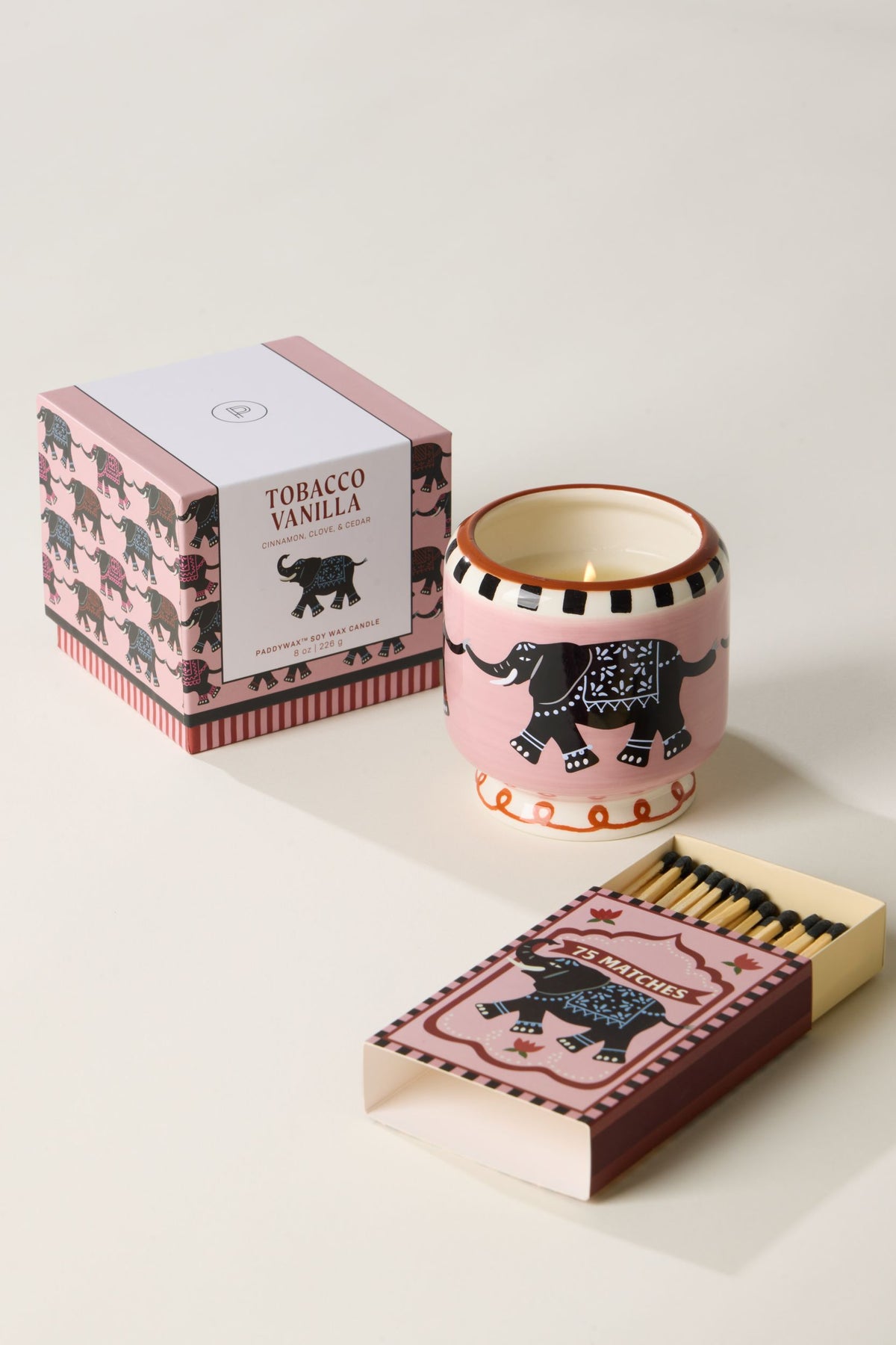Duftkerze Elephant – Tobacco & Vanilla im handbemalten Keramikbecher